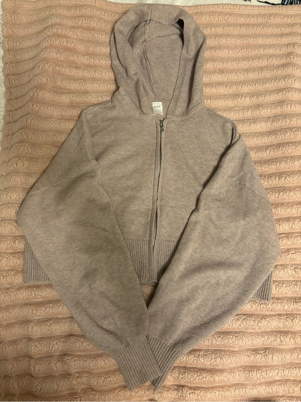 Gilly Hicks Cropped Knit Zip Sweater in Taupe